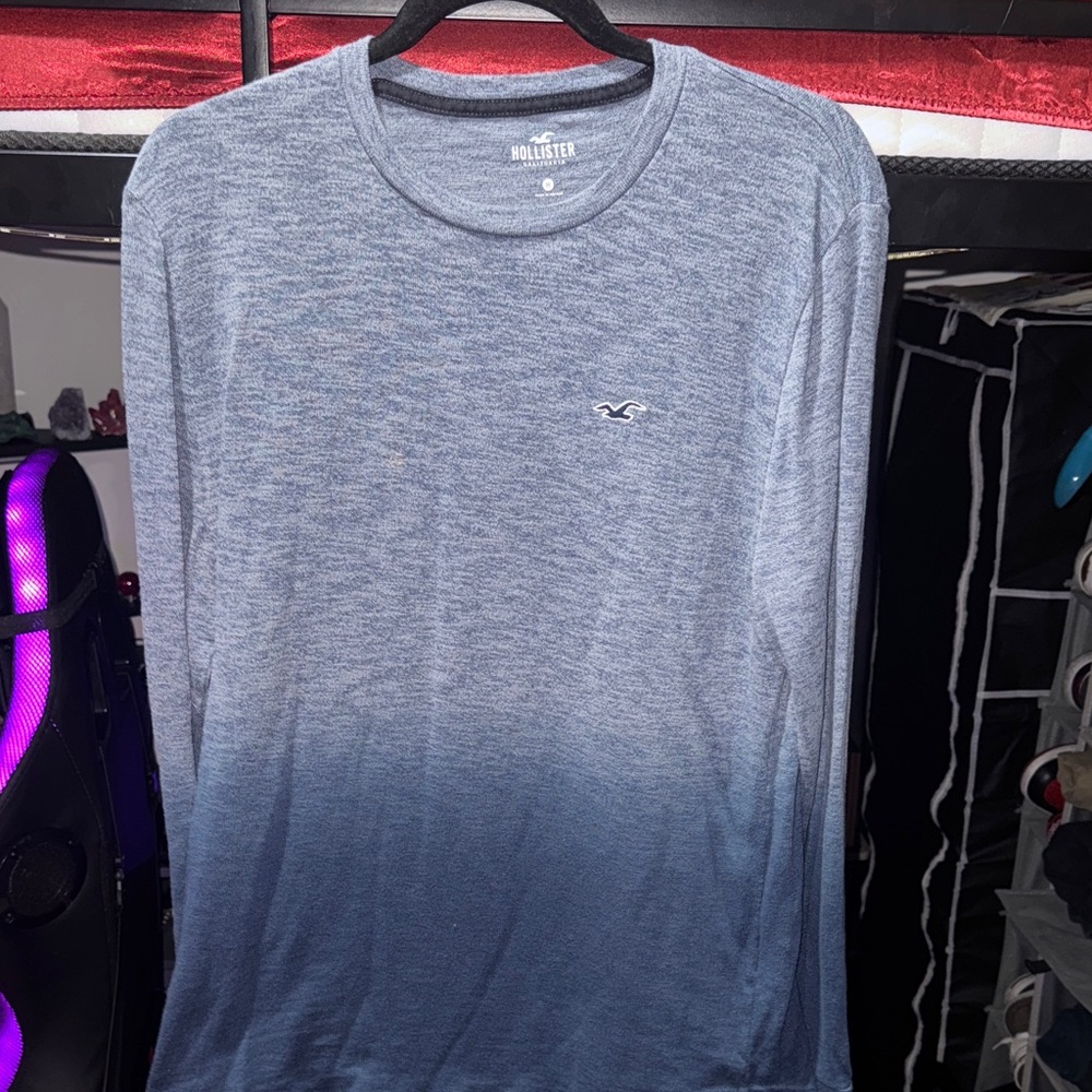 Hollister Men's Long Sleeve Blue Ombre Tee